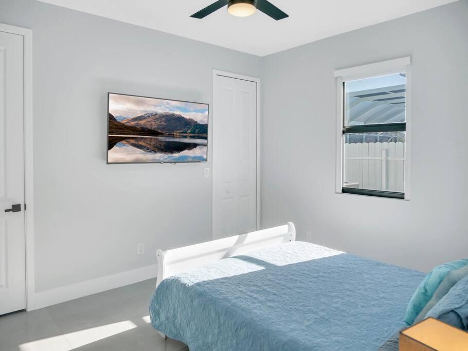 Casa Sevilla, Heated Pool, Sleeps 9, 4B3B Cape Coral Kültér fotó