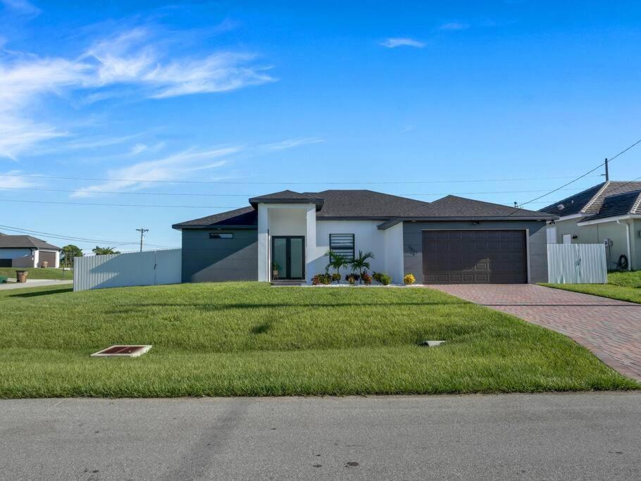 Casa Sevilla, Heated Pool, Sleeps 9, 4B3B Cape Coral Kültér fotó