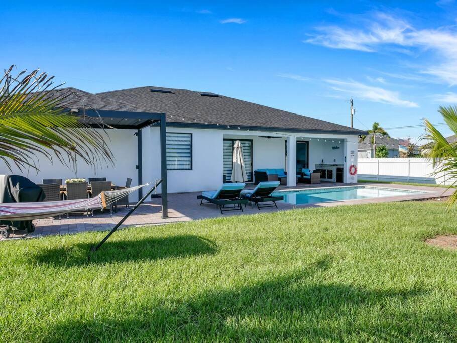Casa Sevilla, Heated Pool, Sleeps 9, 4B3B Cape Coral Kültér fotó