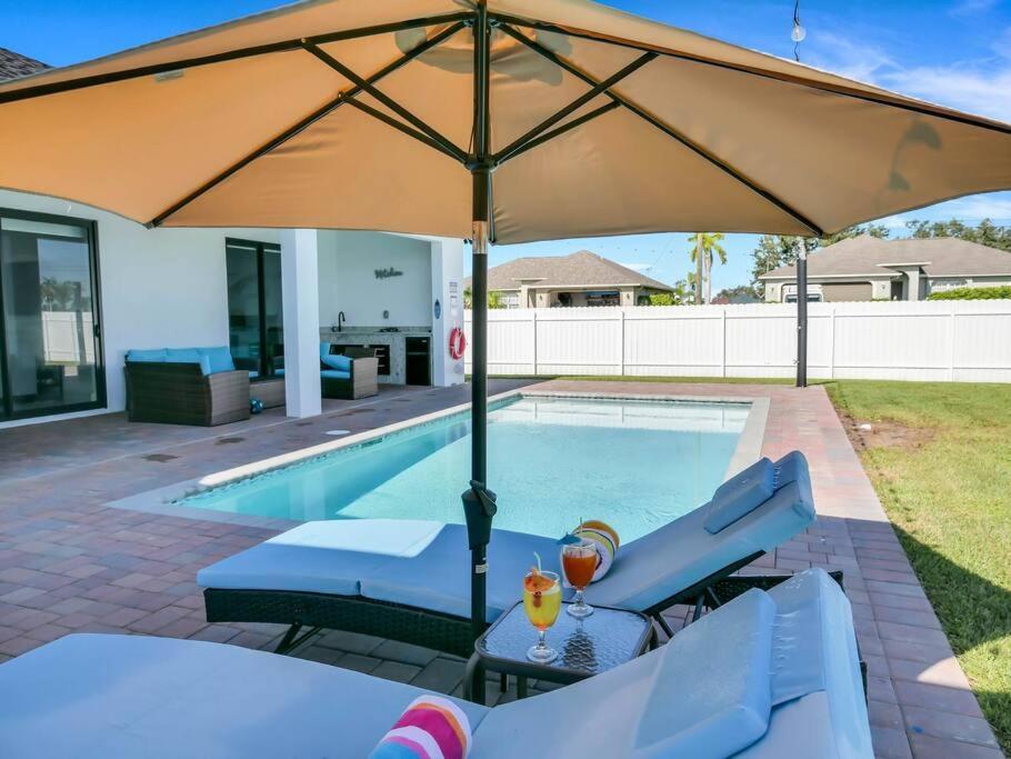 Casa Sevilla, Heated Pool, Sleeps 9, 4B3B Cape Coral Kültér fotó