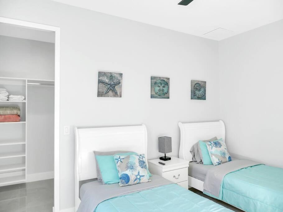 Casa Sevilla, Heated Pool, Sleeps 9, 4B3B Cape Coral Kültér fotó
