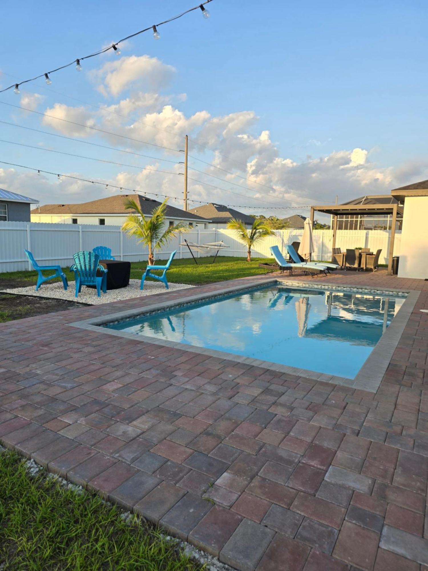 Casa Sevilla, Heated Pool, Sleeps 9, 4B3B Cape Coral Kültér fotó